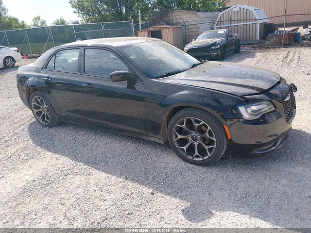 44810346 :رقم المزاد ، 2C3CCABG9FH921517 vin ، 2015 Chrysler 300 300s مزاد بيع