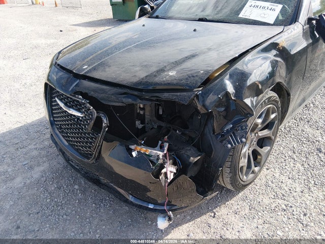 44810346 :رقم المزاد ، 2C3CCABG9FH921517 vin ، 2015 Chrysler 300 300s مزاد بيع