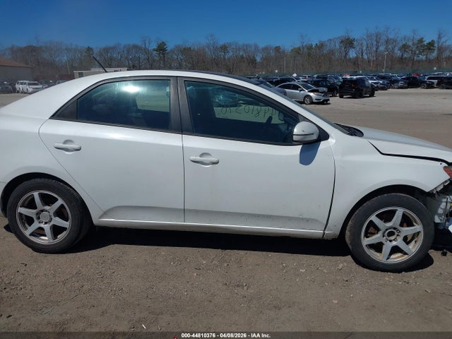 Продажа на аукционе авто 2011 Kia Forte Ex, vin: KNAFU4A28B5402258, номер лота: 44810376