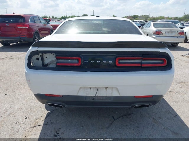 44810381 :رقم المزاد ، 2C3CDZAG5GH113647 vin ، 2016 Dodge Challenger Sxt مزاد بيع