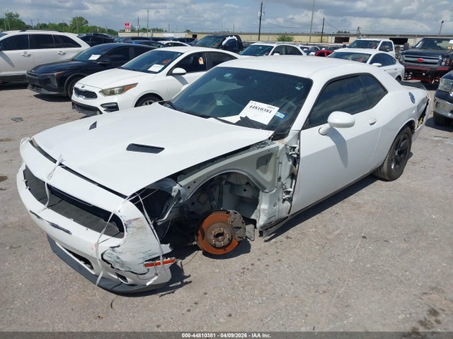 44810381 :رقم المزاد ، 2C3CDZAG5GH113647 vin ، 2016 Dodge Challenger Sxt مزاد بيع