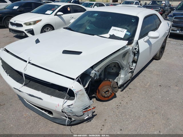 44810381 :رقم المزاد ، 2C3CDZAG5GH113647 vin ، 2016 Dodge Challenger Sxt مزاد بيع