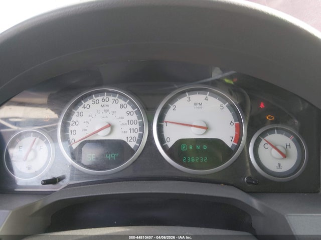 44810407 :رقم المزاد ، 2D4RN5D10AR423826 vin ، 2010 Dodge Grand Caravan Sxt مزاد بيع