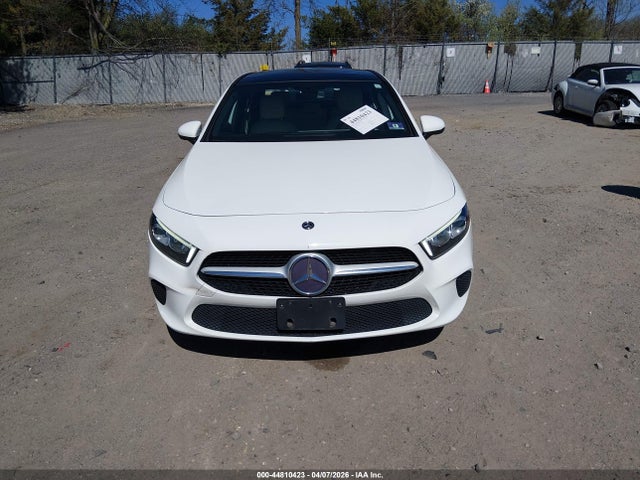 2019 Mercedes-benz A 220 მანქანა იყიდება აუქციონზე, vin: WDD3G4EB6KW019524, აუქციონის ნომერი: 44810423