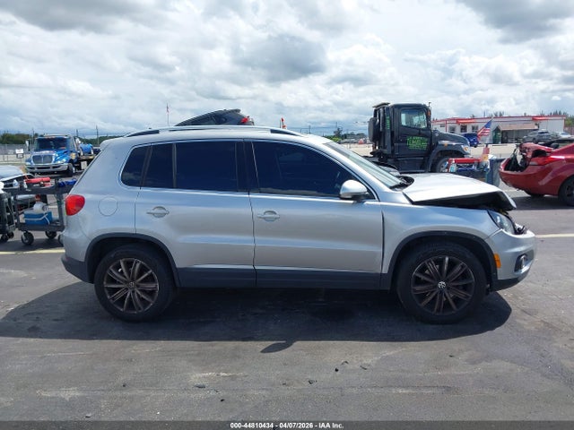 Продаж на аукціоні авто 2016 Volkswagen Tiguan Se, vin: WVGAV7AX1GW569954, номер лоту: 44810434