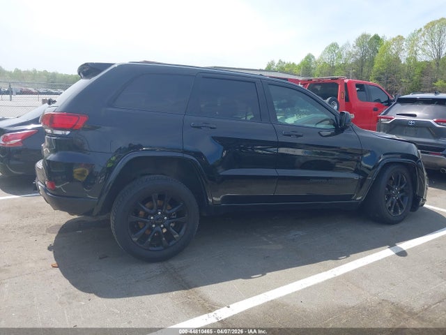 44810465 :رقم المزاد ، 1C4RJFAG9HC851338 vin ، 2017 Jeep Grand Cherokee Altitude 4x4 مزاد بيع