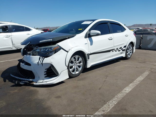 Toyota COROLLA SE 2017 5YFBURHE6HP608852 Image 2