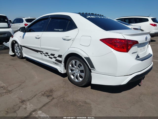 Toyota COROLLA SE 2017 5YFBURHE6HP608852 Image 3