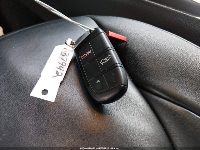 44810480 :رقم المزاد ، 2C3CCAAG3FH908831 vin ، 2015 Chrysler 300 Limited مزاد بيع