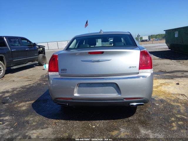 44810480 :رقم المزاد ، 2C3CCAAG3FH908831 vin ، 2015 Chrysler 300 Limited مزاد بيع