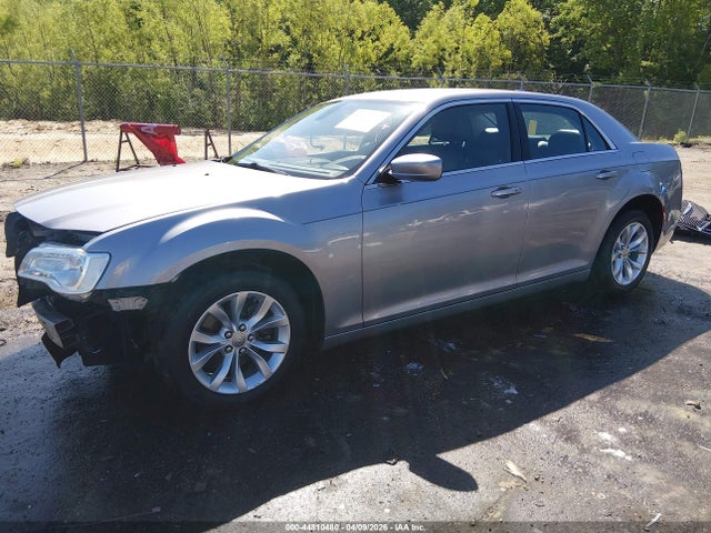 44810480 :رقم المزاد ، 2C3CCAAG3FH908831 vin ، 2015 Chrysler 300 Limited مزاد بيع