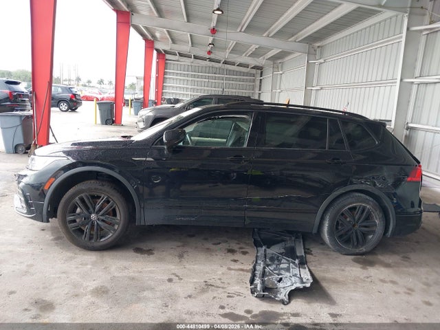 2022 Volkswagen Tiguan 2.0t Se R-line Black მანქანა იყიდება აუქციონზე, vin: 3VVCB7AX2NM077941, აუქციონის ნომერი: 44810499