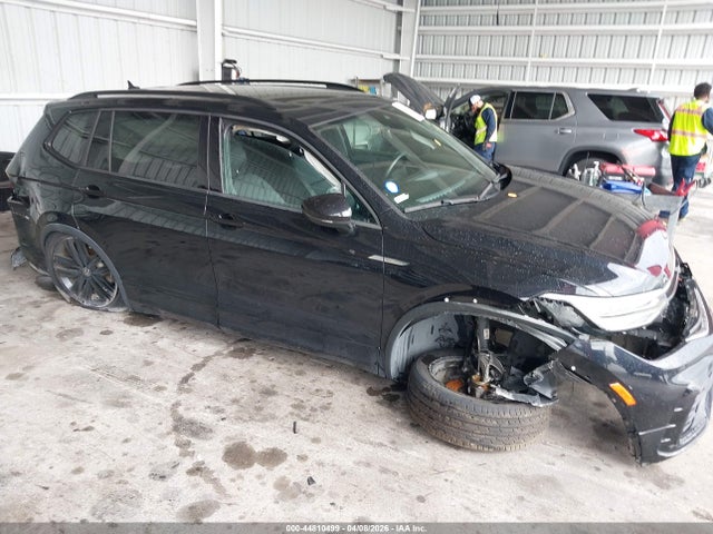 2022 Volkswagen Tiguan 2.0t Se R-line Black მანქანა იყიდება აუქციონზე, vin: 3VVCB7AX2NM077941, აუქციონის ნომერი: 44810499