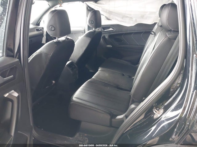 2022 Volkswagen Tiguan 2.0t Se R-line Black მანქანა იყიდება აუქციონზე, vin: 3VVCB7AX2NM077941, აუქციონის ნომერი: 44810499