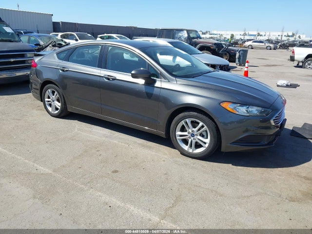 2018 Ford Fusion Se მანქანა იყიდება აუქციონზე, vin: 3FA6P0H72JR191807, აუქციონის ნომერი: 44810509