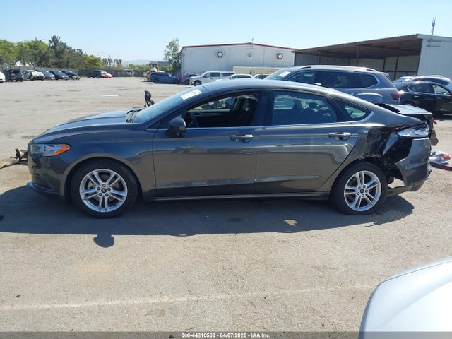 2018 Ford Fusion Se მანქანა იყიდება აუქციონზე, vin: 3FA6P0H72JR191807, აუქციონის ნომერი: 44810509