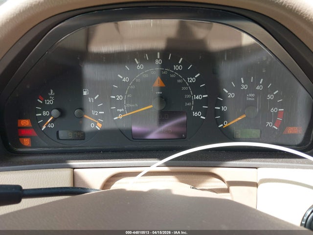 44810513 :رقم المزاد ، WDBJF65J41B349111 vin ، 2001 Mercedes-benz E 320 مزاد بيع