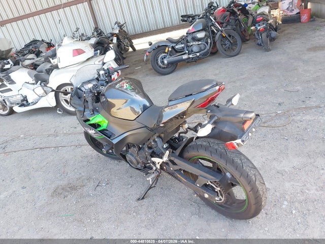 JKAEXKG18PDAS1027 Kawasaki EX400
