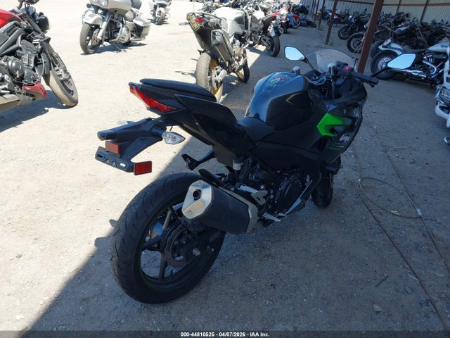 JKAEXKG18PDAS1027 Kawasaki EX400