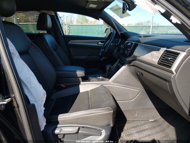 44810527 :رقم المزاد ، 1V2WE2CA5PC210757 vin ، 2023 Volkswagen Atlas Cross Sport 3.6l V6 Se W/technology مزاد بيع