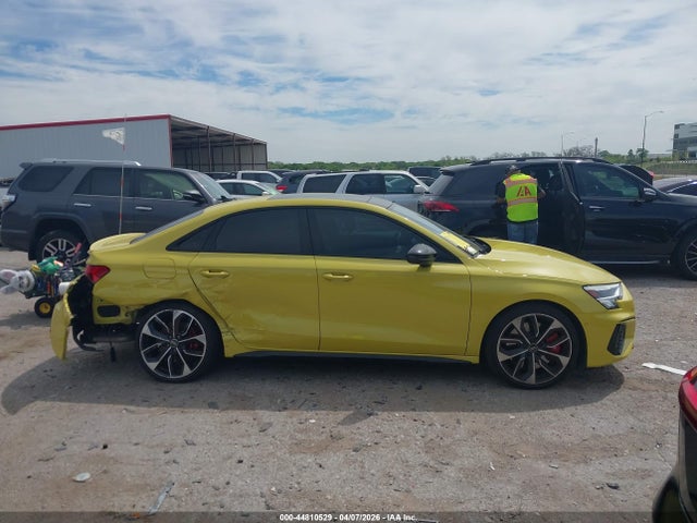 2024 Audi S3 Premium Plus Tfsi Quattro S Tronic მანქანა იყიდება აუქციონზე, vin: WAUH3DGYXRA100964, აუქციონის ნომერი: 44810529