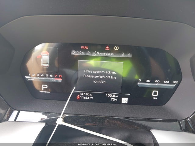 2024 Audi S3 Premium Plus Tfsi Quattro S Tronic მანქანა იყიდება აუქციონზე, vin: WAUH3DGYXRA100964, აუქციონის ნომერი: 44810529