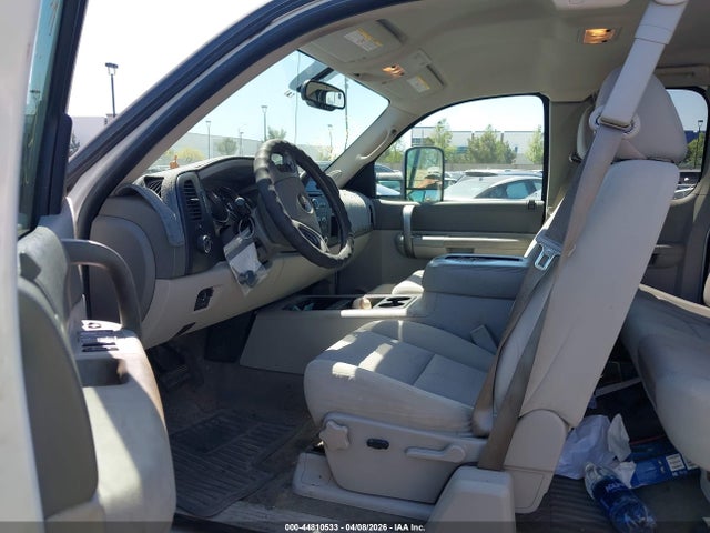 44810533 :رقم المزاد ، 1GTHC29638E215349 vin ، 2008 Gmc Sierra 2500hd Sle2 مزاد بيع