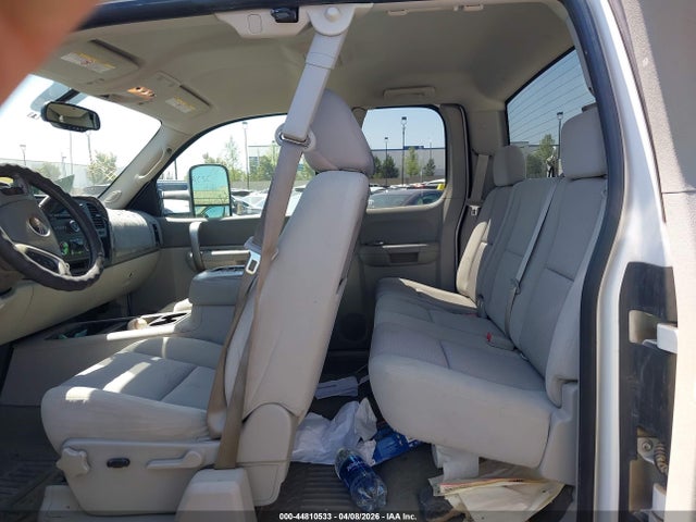 44810533 :رقم المزاد ، 1GTHC29638E215349 vin ، 2008 Gmc Sierra 2500hd Sle2 مزاد بيع