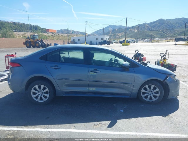 5YFB4MDE9PP038238 Toyota COROLLA LE