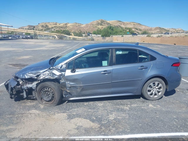 5YFB4MDE9PP038238 Toyota COROLLA LE