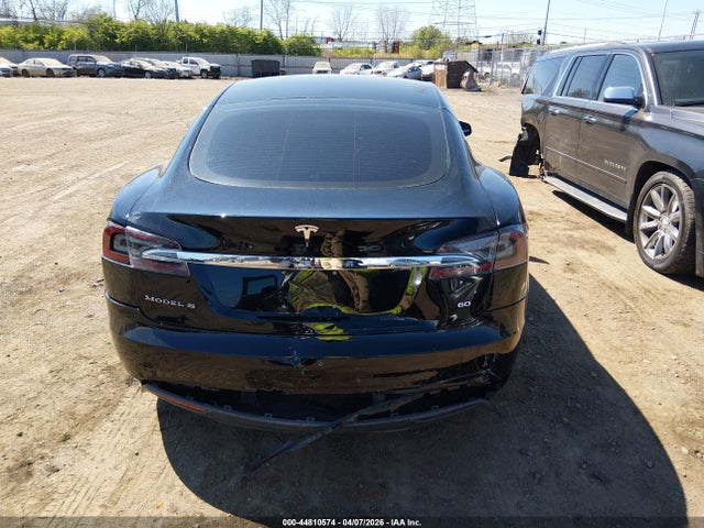 Продажа на аукционе авто 2013 Tesla Model S, vin: 5YJSA1DGXDFP08265, номер лота: 44810574