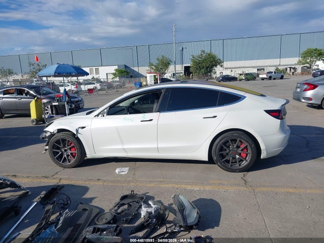 Tesla Model 3 Long Range/mid Range/standard Range/standard Range Plus 2019 5YJ3E1EA6KF326587 Image 15