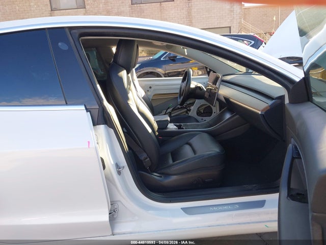 Tesla Model 3 Long Range/mid Range/standard Range/standard Range Plus 2019 5YJ3E1EA6KF326587 Image 5