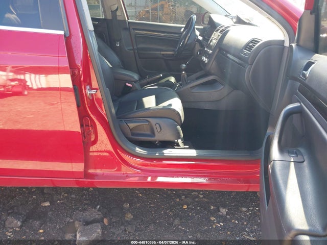 44810595 :رقم المزاد ، 3VWRZ7AJ8AM059872 vin ، 2010 Volkswagen Jetta Se مزاد بيع