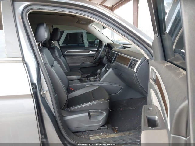 2021 Volkswagen Atlas 2.0t Se W/technology მანქანა იყიდება აუქციონზე, vin: 1V2KP2CA5MC590011, აუქციონის ნომერი: 44810610
