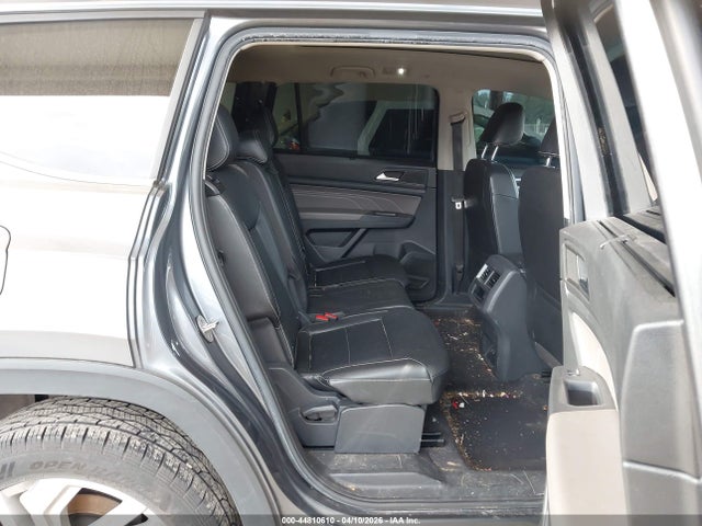 2021 Volkswagen Atlas 2.0t Se W/technology მანქანა იყიდება აუქციონზე, vin: 1V2KP2CA5MC590011, აუქციონის ნომერი: 44810610
