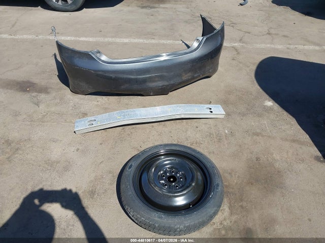 44810617 :رقم المزاد ، 4T1BF1FK3EU400135 vin ، 2014 Toyota Camry Se مزاد بيع