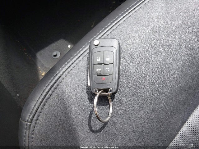44810630 :رقم المزاد ، 1G4GH5E3XDF235219 vin ، 2013 Buick Lacrosse Premium 2 Group مزاد بيع