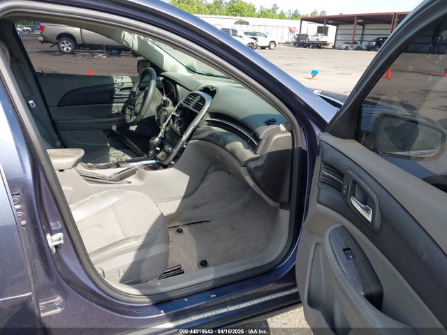 44810643 :رقم المزاد ، 1G11C5SL2EF304363 vin ، 2014 Chevrolet Malibu 1lt مزاد بيع