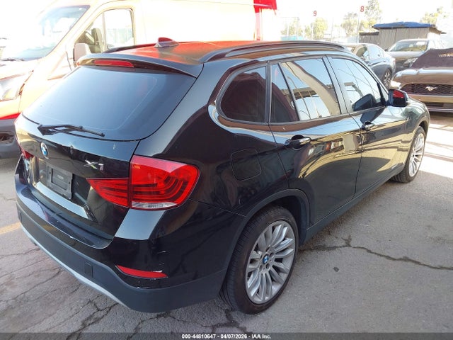 2013 BMW X1 WBAVM1C52DVW42412 Photo 3
