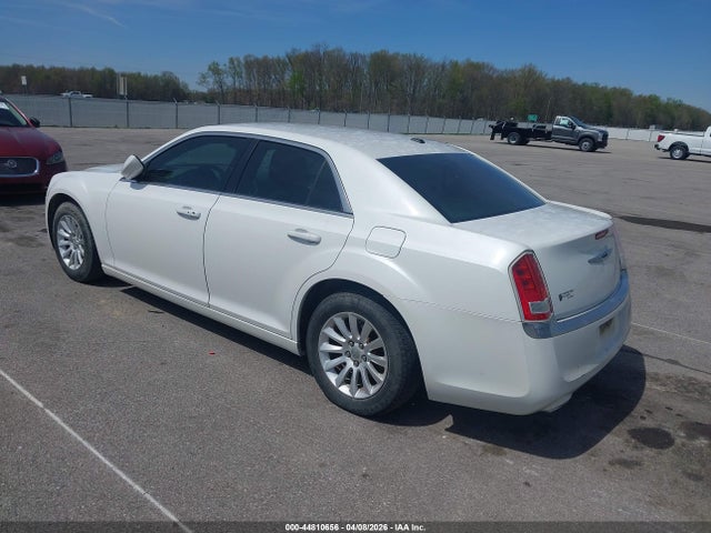 Продажа на аукционе авто 2013 Chrysler 300 Motown, vin: 2C3CCAAG2DH599124, номер лота: 44810656