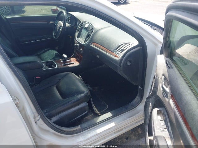 Продажа на аукционе авто 2013 Chrysler 300 Motown, vin: 2C3CCAAG2DH599124, номер лота: 44810656