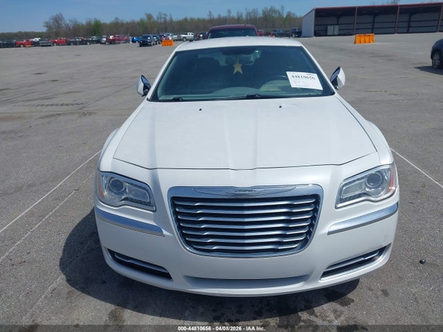 Продажа на аукционе авто 2013 Chrysler 300 Motown, vin: 2C3CCAAG2DH599124, номер лота: 44810656