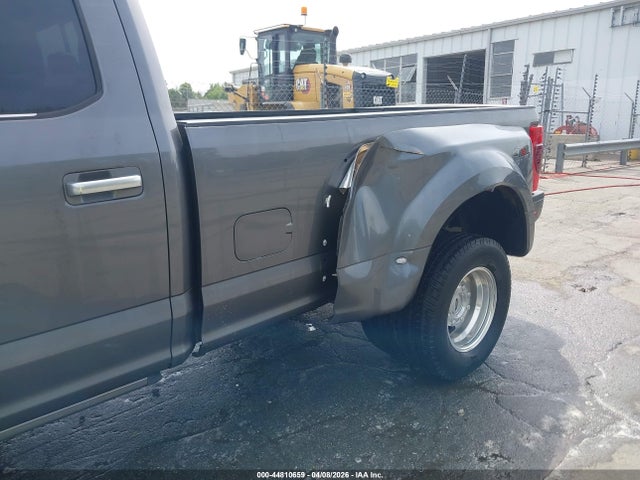 44810659 :رقم المزاد ، 1FT8W3DT5MED26392 vin ، 2021 Ford F-350 Limited مزاد بيع