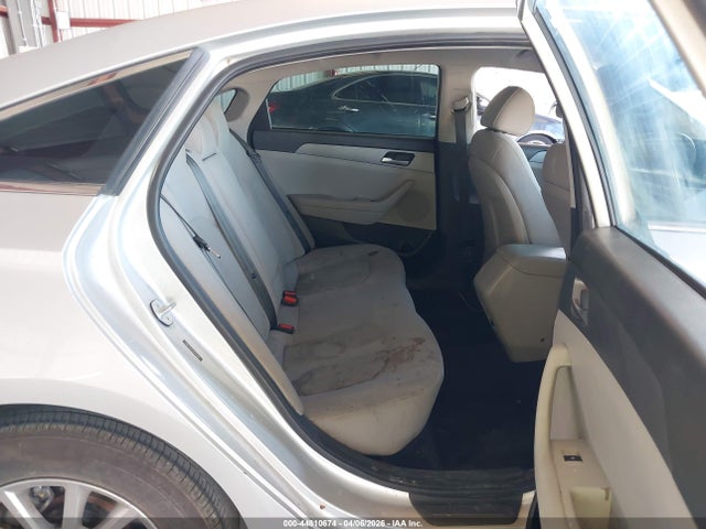 2019 HYUNDAI SONATA 5NPE24AF1KH753360 Photo 7