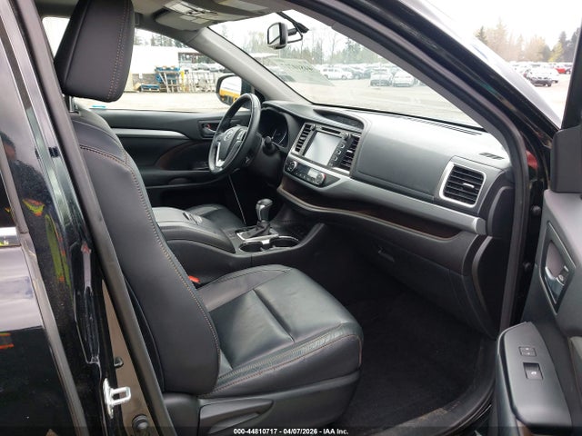 Toyota Highlander Xle V6 2015 5TDJKRFH3FS107050 Image 17