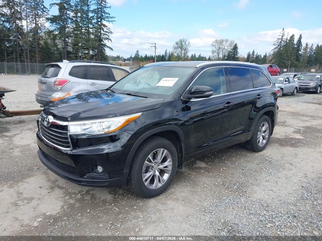 Toyota Highlander Xle V6 2015 5TDJKRFH3FS107050 Image 2
