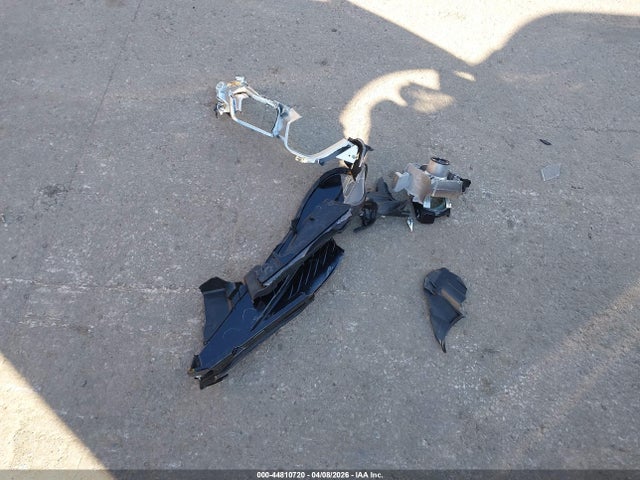 44810720 :رقم المزاد ، 1FMCU9GD6JUC98896 vin ، 2018 Ford Escape Se مزاد بيع