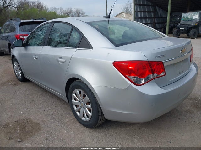 2011 CHEVROLET CRUZE 1G1PF5S98B7100923 Photo 2