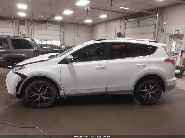 Продаж на аукціоні авто 2018 Toyota Rav4 Se, vin: 2T3JFREV3JW795442, номер лоту: 44810742